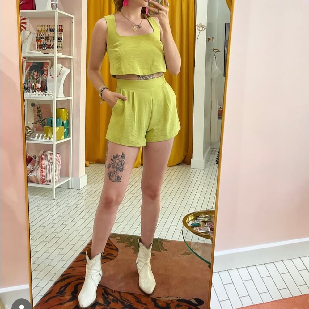 FORE - Neon‎ Cropped Matching Short Set
